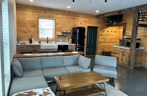 Burdett House | Hot Tub w/Lake Views & Fast Wi-Fi