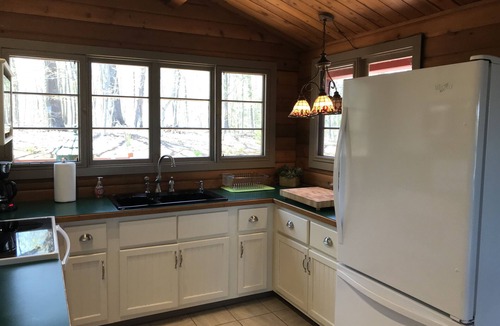 French Lick Cabin | Hot Tub with private views! Southern Grace Cabin 5 Star CLEAN! by Patoka Lake!