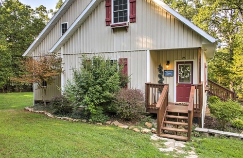 Blue Eye House | Hot Tub & Wooded Views: Lakefront Blue Eye Cottage