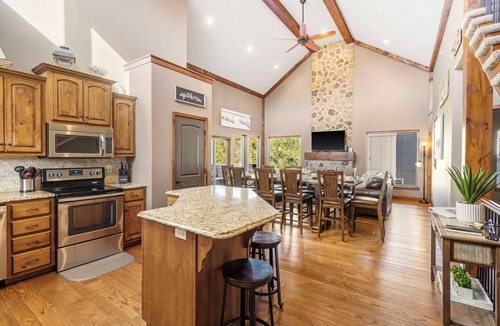 Hollister House | Hot Tub, Zero entry outdoor pool, Pool & Airhockey