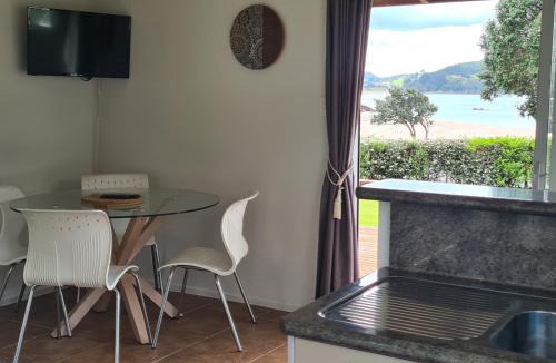 Hot Water Beach House | Hot Water Beach Cottage