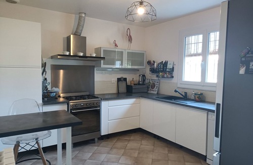 Eyguieres House | Hote Provence