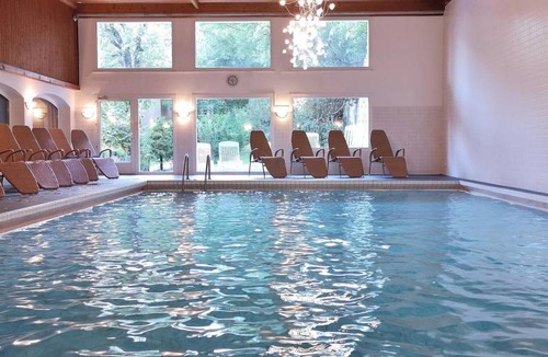 Klosters-Serneus Hotel | Hotel ∙ 1 guest