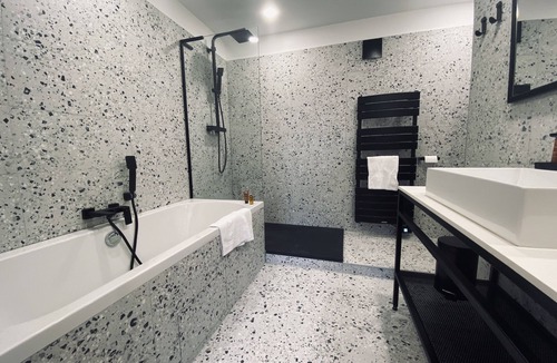 Vars Hotel | Hotel 16 - 150