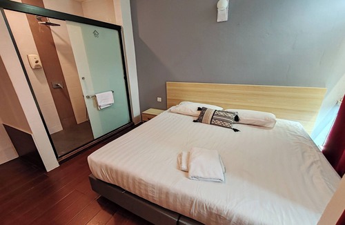 Kampung Kuala Pari Hotel | Hotel 18, Ipoh Aeon Mall