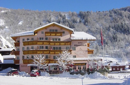 Reckingen Hotel | Hotel ∙ 3 guests