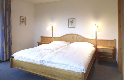 Parpan Hotel | Hotel ∙ 3 guests