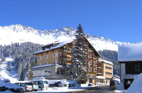 Parpan Hotel | Hotel ∙ 3 guests
