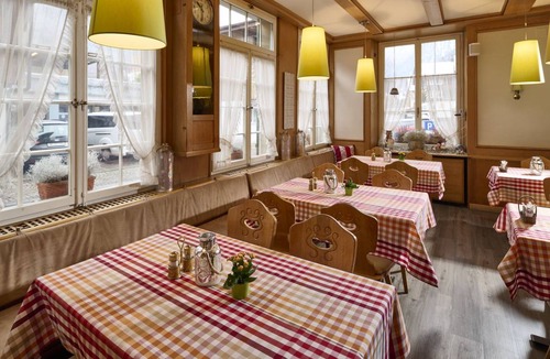 Wilderswil Hotel | Hotel ∙ 3 guests