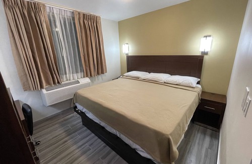 East New York Hotel | Hotel 369 Brooklyn