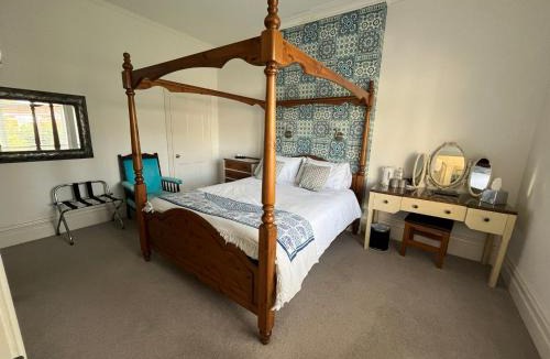 Boscombe Bed & Breakfast | Hotel 50