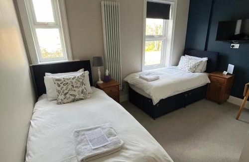 Boscombe Bed & Breakfast | Hotel 50