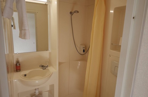 Vevey Hotel | Hotel Abaca