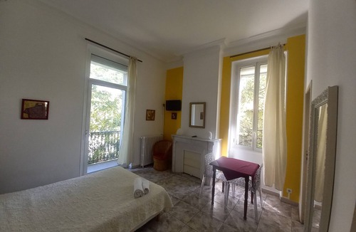 Boutonnet Hotel | Hotel Acapulco