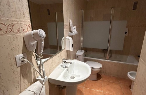 Jaca Hotel | Hotel Acebo Plaza Mayor