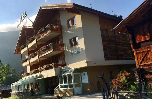 Oberwald Hotel | Hotel Ahorni