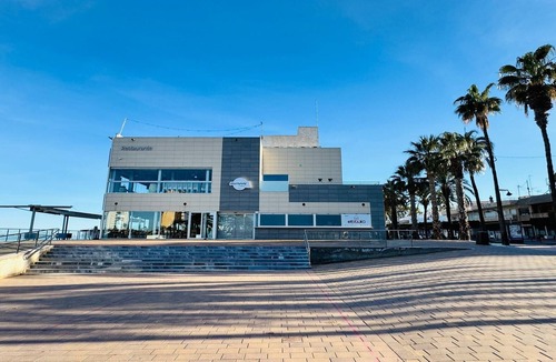 Santiago de la Ribera Apartment | Hotel Albohera Playa by Belvilla Resorts-Suite