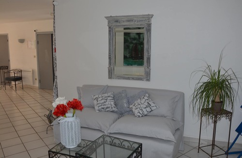 Valras-Plage Hotel | Hotel Albizzia