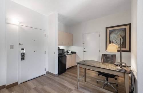 Pine Knoll Shores Hotel | Hotel Alice At Atlantic Beach