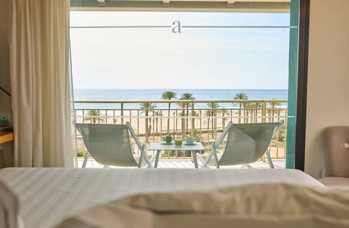 Playa de San Juan Hotel | Hotel Almirante