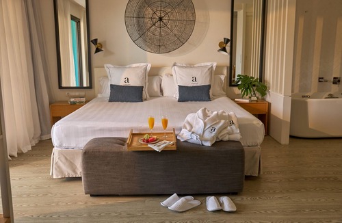 Playa de San Juan Hotel | Hotel Almirante