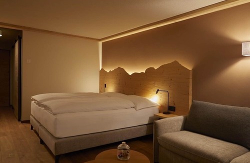 Lauenen Hotel | Hotel Alpenland