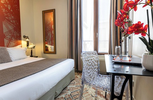 Centre Ville Hotel | Hôtel Alpha Paris Eiffel by Patrick Hayat