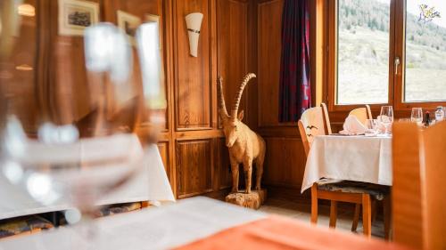 Ulrichen Hotel | Hotel Alpina