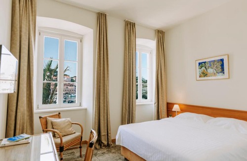 Cove Murtar Hotel | Hotel Apoksiomen