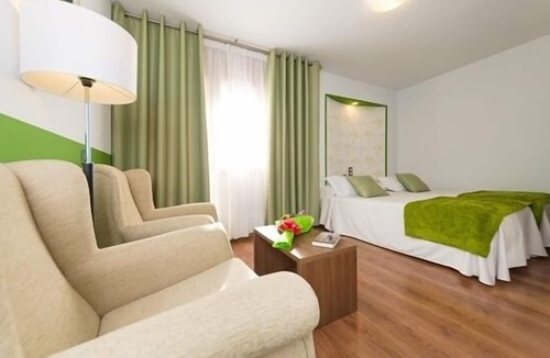 Ainsa-Sobrarbe Hotel | Hotel Apolo