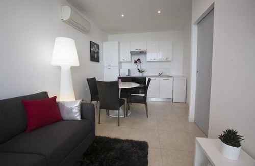 Palavas-les-Flots Apartment | Hotel & Appartements Le Grand Large bord de mer