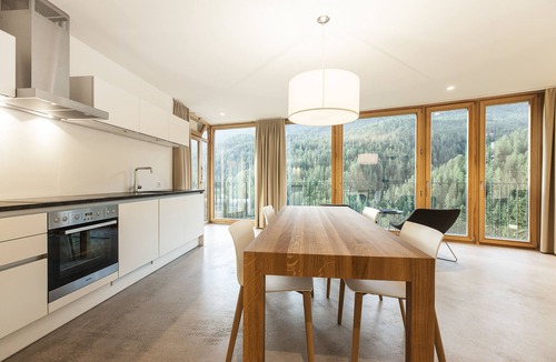 Engadin Scoul Hotel | Hotel Arnica Scuol - Adults only