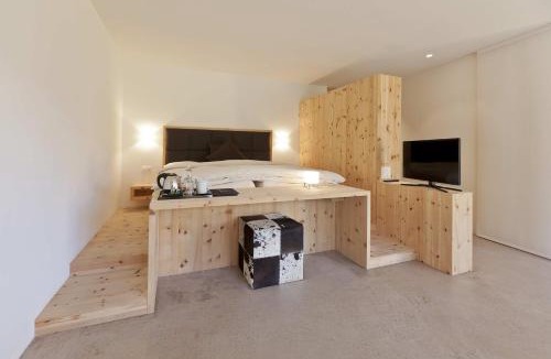 Engadin Scoul Hotel | Hotel Arnica Scuol - Adults Only