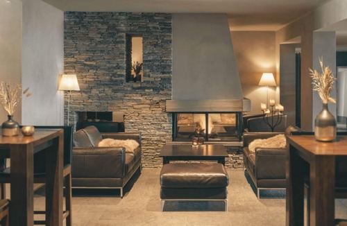 Noes Hotel | Hotel Art De Vivre