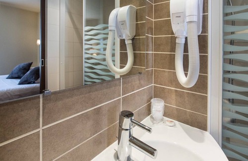 North district Hotel | Hotel Atoll