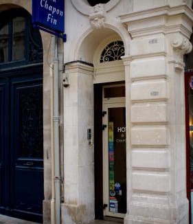 Poitiers Hotel | Hotel Au Chapon Fin