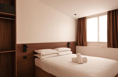 Quartier de la Folie-Mericourt Hotel | Hotel Au Coeur du Haut Marais
