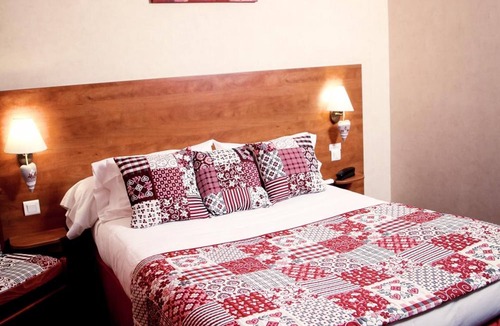 Amou Hotel | Hotel Au Feu de Bois