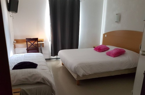 Hautefort Hotel | Hotel Au Périgord Noir