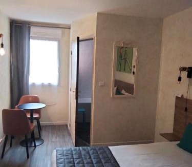 Chinon Hotel | Hotel Au Sans Souci