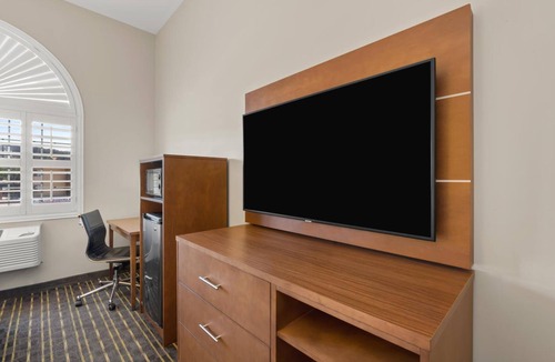 San Bruno Hotel | Hotel Aura SFO