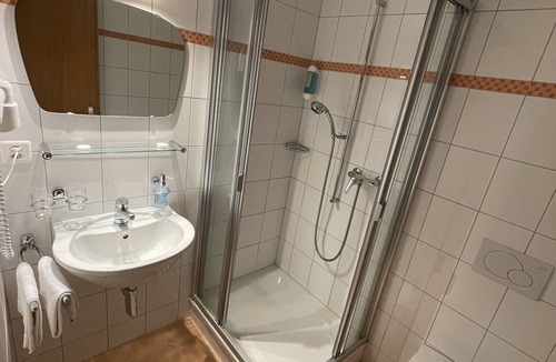 Ausserberg Cabin | Hotel Bahnhof Ausserberg
