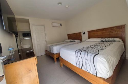 Avenida Revolucion Hotel | Hotel Baja