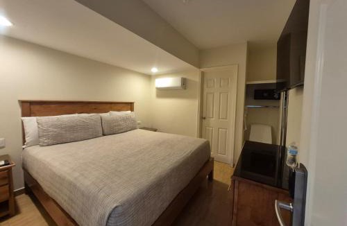 Avenida Revolucion Hotel | Hotel Baja