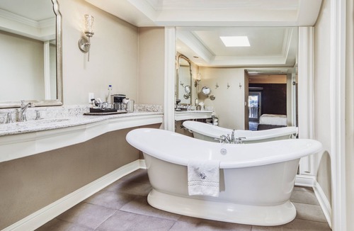 Old Ballard Hotel | Hotel Ballard