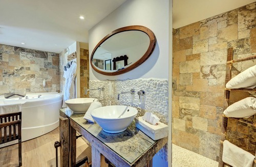 Lourmarin Hotel | Hotel Bastide de Lourmarin