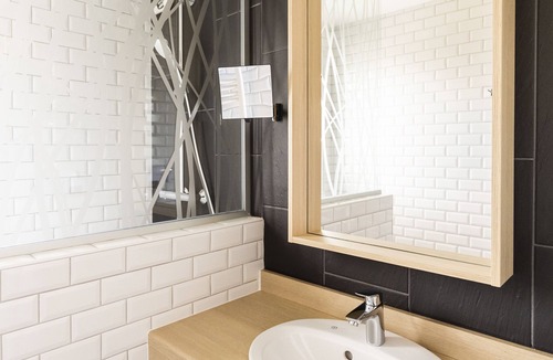 Onet-le-Chateau Hotel | Hotel Bastide