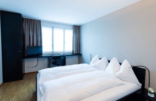 Rotkreuz Hotel | Hotel Bauernhof - Self Check-In Hotel