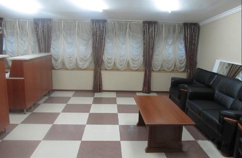 Zavodskoi Hotel | Hotel Begemot