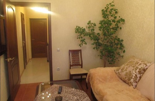 Zavodskoi Hotel | Hotel Begemot